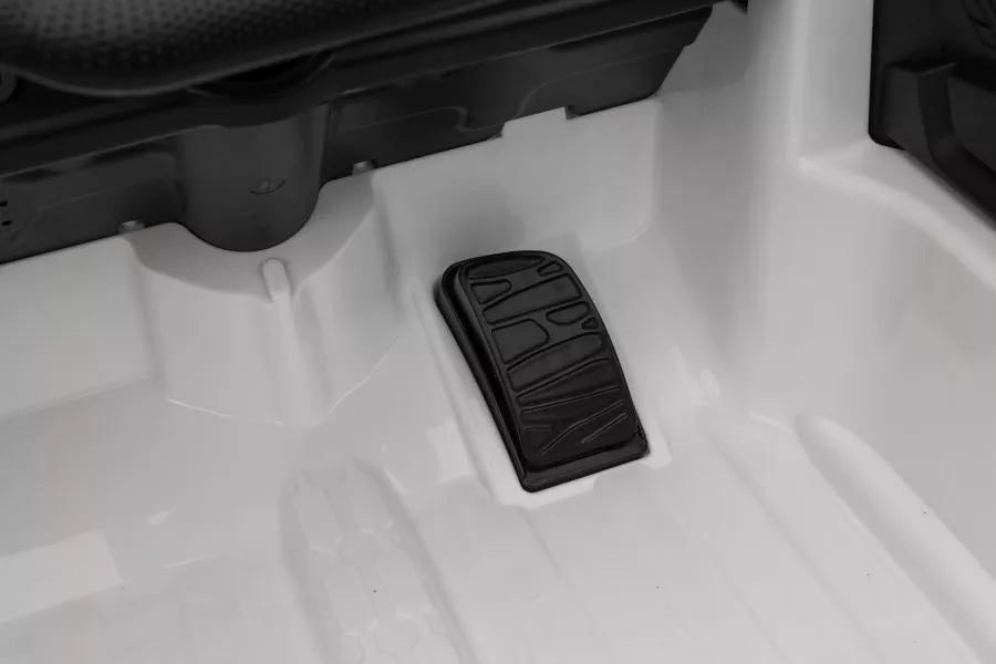Akumuliatorinis automobilis Audi E-Tron GT QLS-6688 Baltas