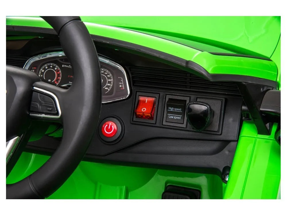 Akumuliatorinis automobilis Audi RS Q8 su LED žibintais, MP3 ir nuotolinio valdymo pulteliu Baltas