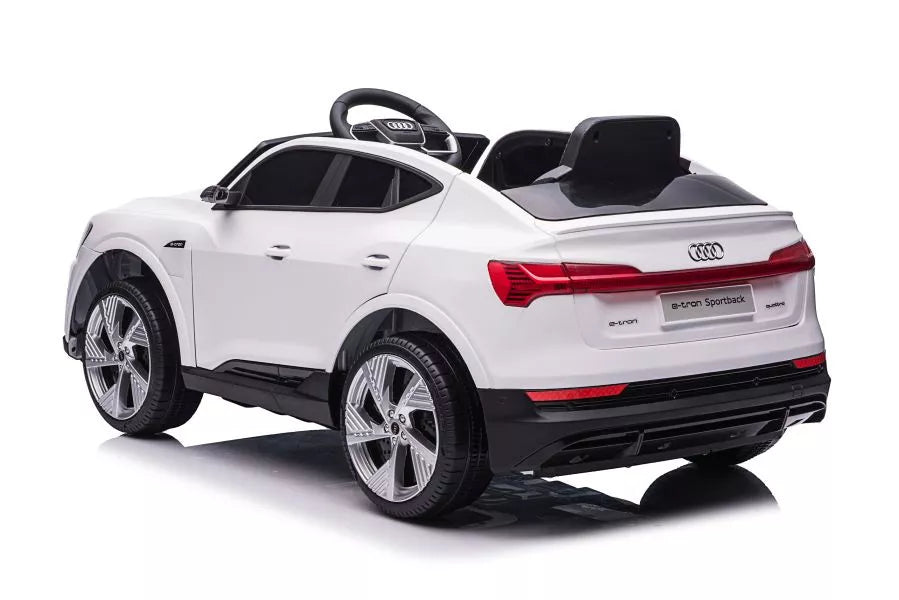 Akumuliatorinis automobilis Audi E-Tron Baltas QLS-6688 LED žibintai MP3