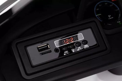 Akumuliatorinis automobilis Audi E-Tron GT QLS-6688 Baltas