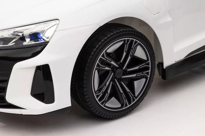 Akumuliatorinis automobilis Audi E-Tron GT QLS-6688 Baltas