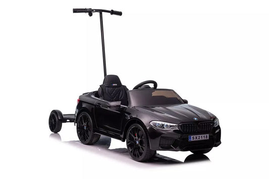 Akumuliatorinis automobilis BMW M5 su platforma tėvams, juodas lakuotas