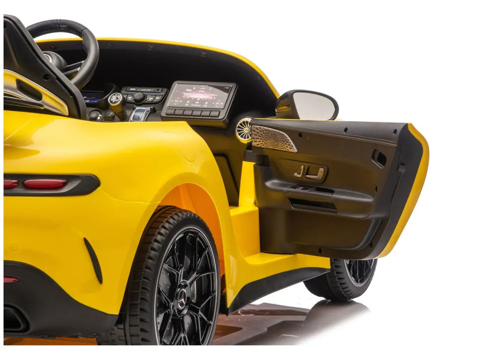 Akumuliatorinis automobilis Mercedes GT63 AMG DK-GT63 24V LCD geltonas