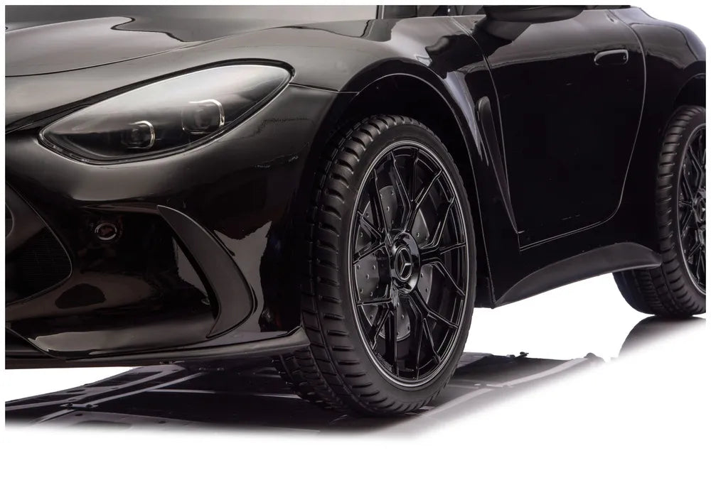 Akumuliatorinis automobilis Mercedes GT63 AMG DK-GT63 24V LCD, lakuotas juodas