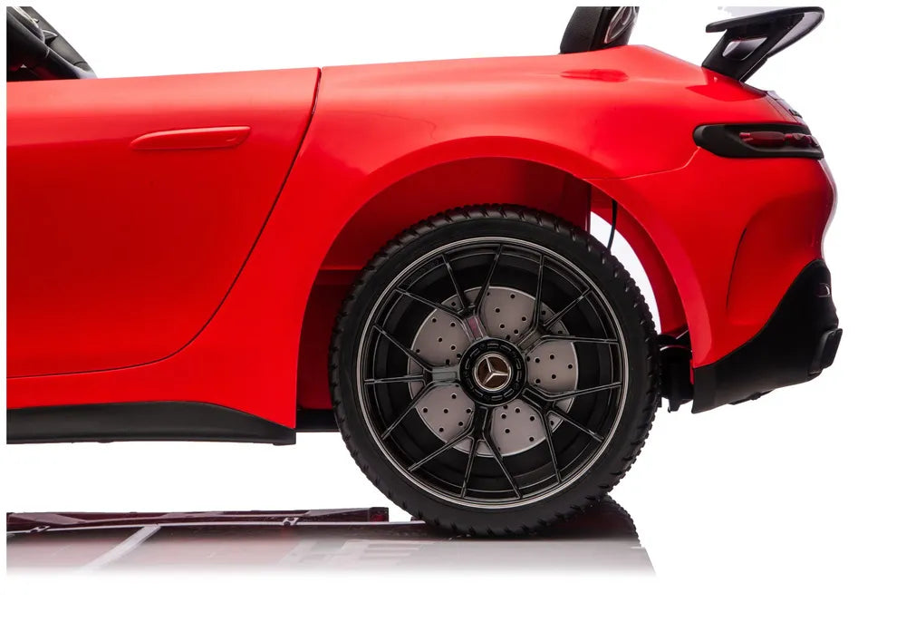 Akumuliatorinis automobilis Mercedes GT63 AMG DK-GT63 24V LCD raudonas