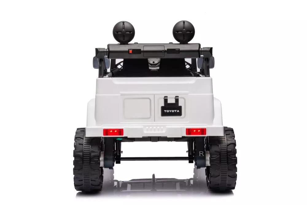 Akumuliatorinis automobilis Toyota FJ White 4x4