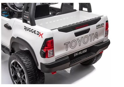 Akumuliatorinis automobilis Toyota Hilux, baltas