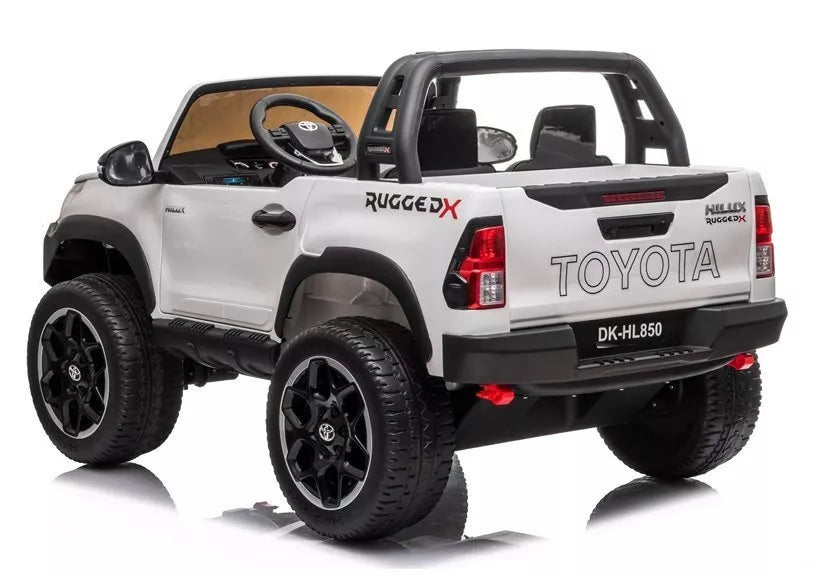 Akumuliatorinis automobilis Toyota Hilux, baltas