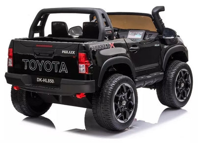 Akumuliatorinis automobilis Toyota Hilux su nuotolinio valdymo pulteliu, LED žibintais, MP3, juodas lakuotas