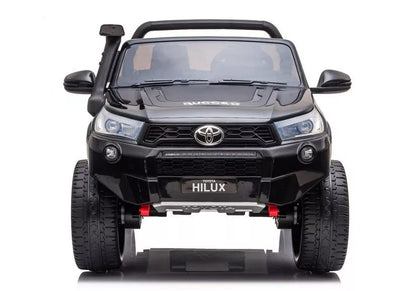 Akumuliatorinis automobilis Toyota Hilux su nuotolinio valdymo pulteliu, LED žibintais, MP3, juodas lakuotas