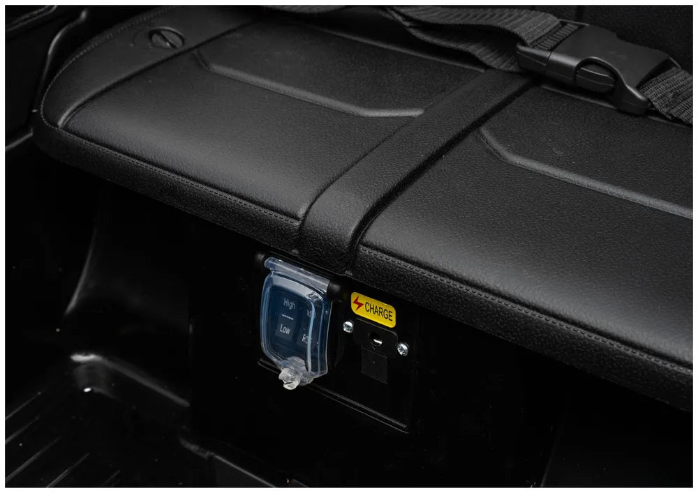 Akumuliatorinis visureigis Jeep Rubicon DK-JWR558 24V, juodas