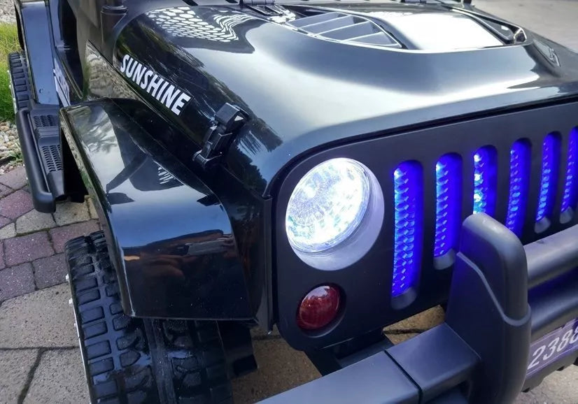Akumuliatorinis visureigis Jeep S2388, juodas, 4x45W