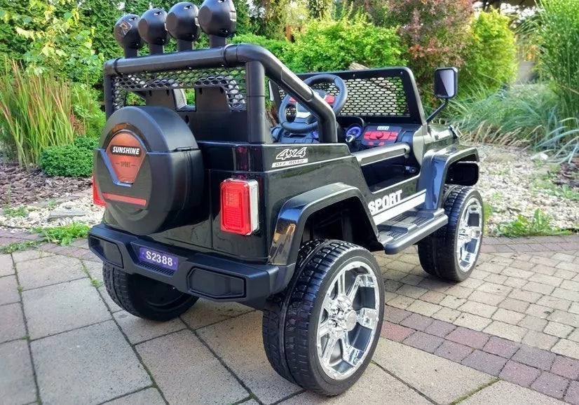 Akumuliatorinis visureigis Jeep S2388, juodas, 4x45W