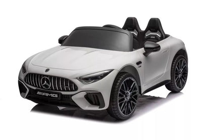 Baltas akumuliatorinis automobilis Mercedes AMG SL63