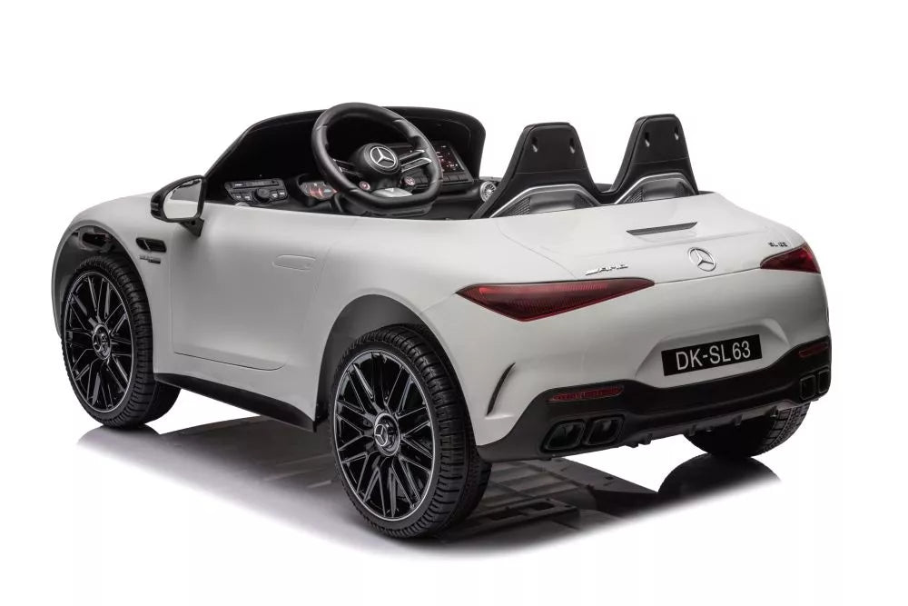 Baltas akumuliatorinis automobilis Mercedes AMG SL63