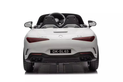 Baltas akumuliatorinis automobilis Mercedes AMG SL63