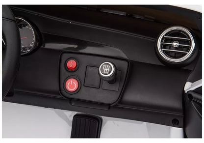 Dvivietis akumuliatorinis automobilis Mercedes GLC 63S LED žibintai MP3 Baltas