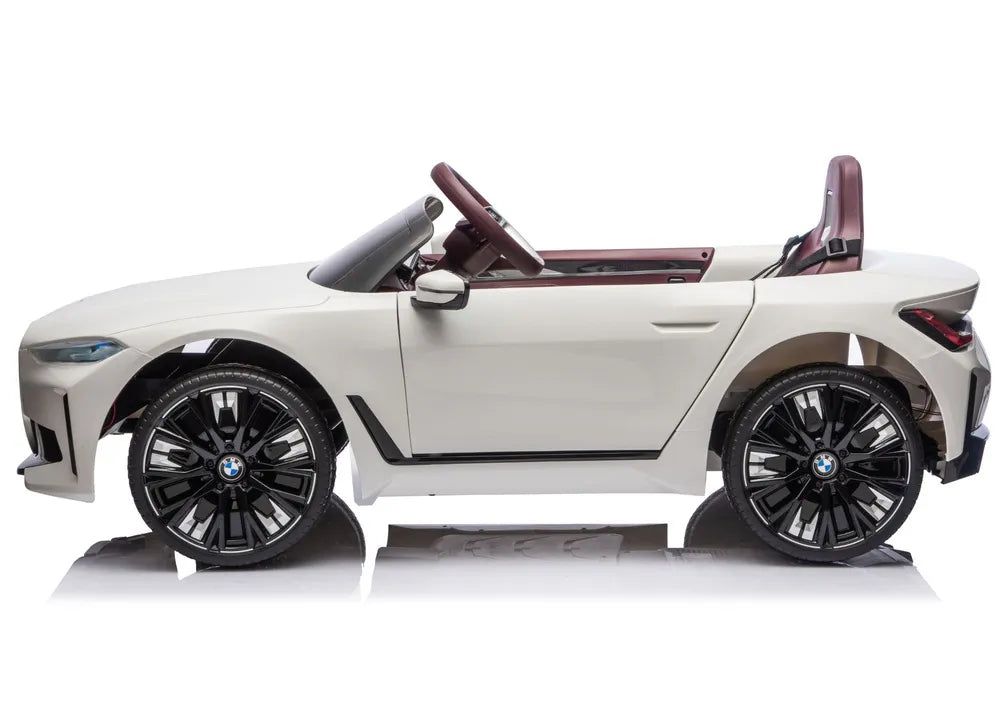 Elektromobilis vaikams BMW i4 4x4 JE1009 Baltas