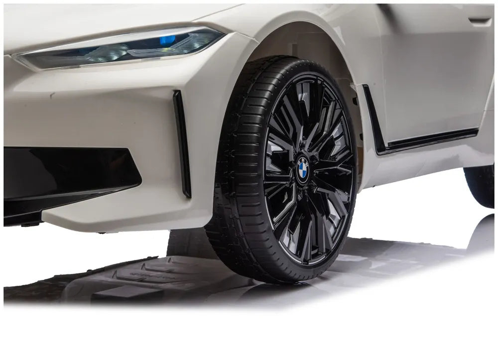 Elektromobilis vaikams BMW i4 4x4 JE1009 Baltas