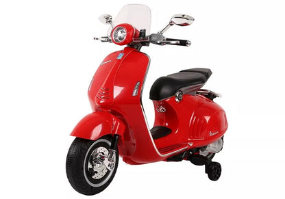 Raudonas elektrinis motoroleris Vespa GTS 300