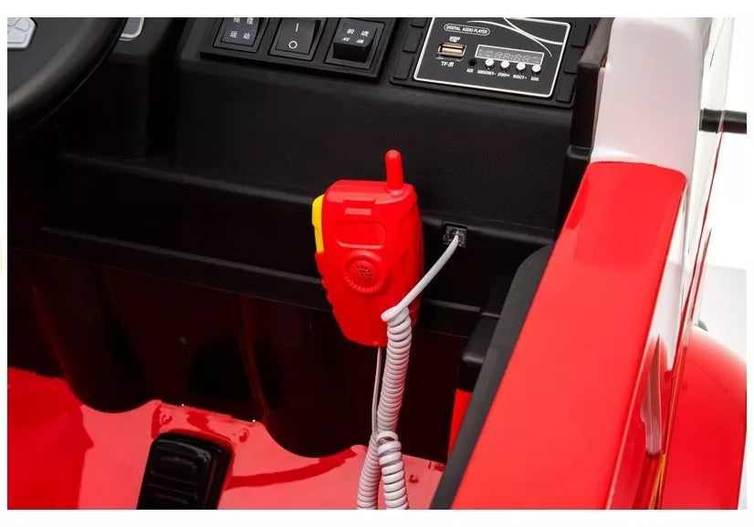 Raudonas gaisrinės automobilis – vaikiškas elektromobilis