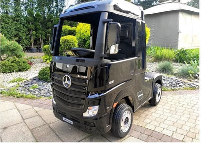 Vaikiškas elektromobilis Mercedes Actros juodas